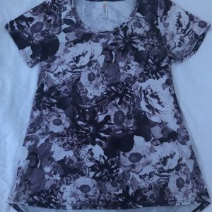 LuLaRoe Classic tee, grey and white flower pattern